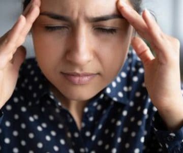 Hoofdpijn: oorzaken, symptomen en behandeling tips