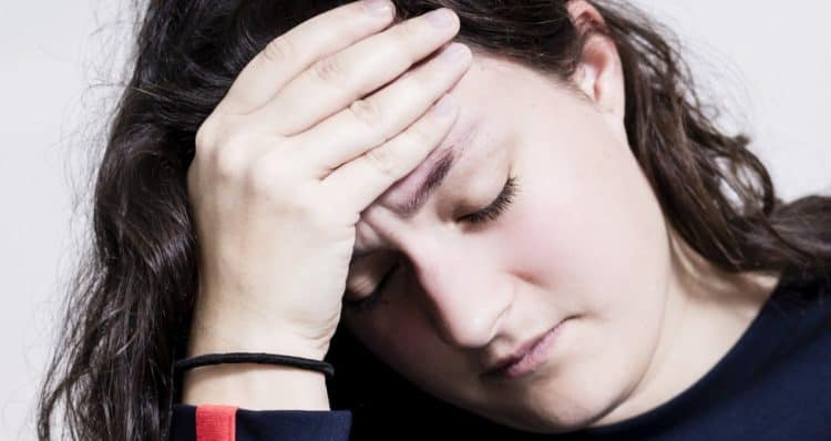 Hoofdpijn: oorzaken, symptomen en wat helpt bij verschillende soorten pijn